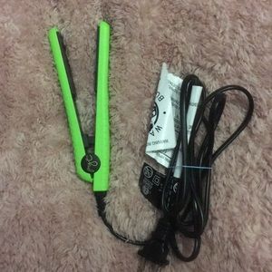 Mini straightener